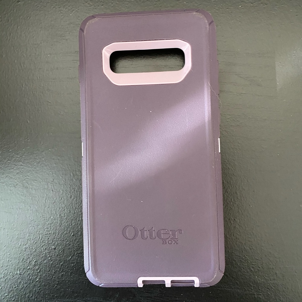 3 otter box cases